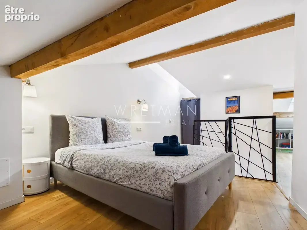 Charmant appartement en duplex en dernier étage avec terrasse, vue mer panoramique - Vieux Menton - photo 11