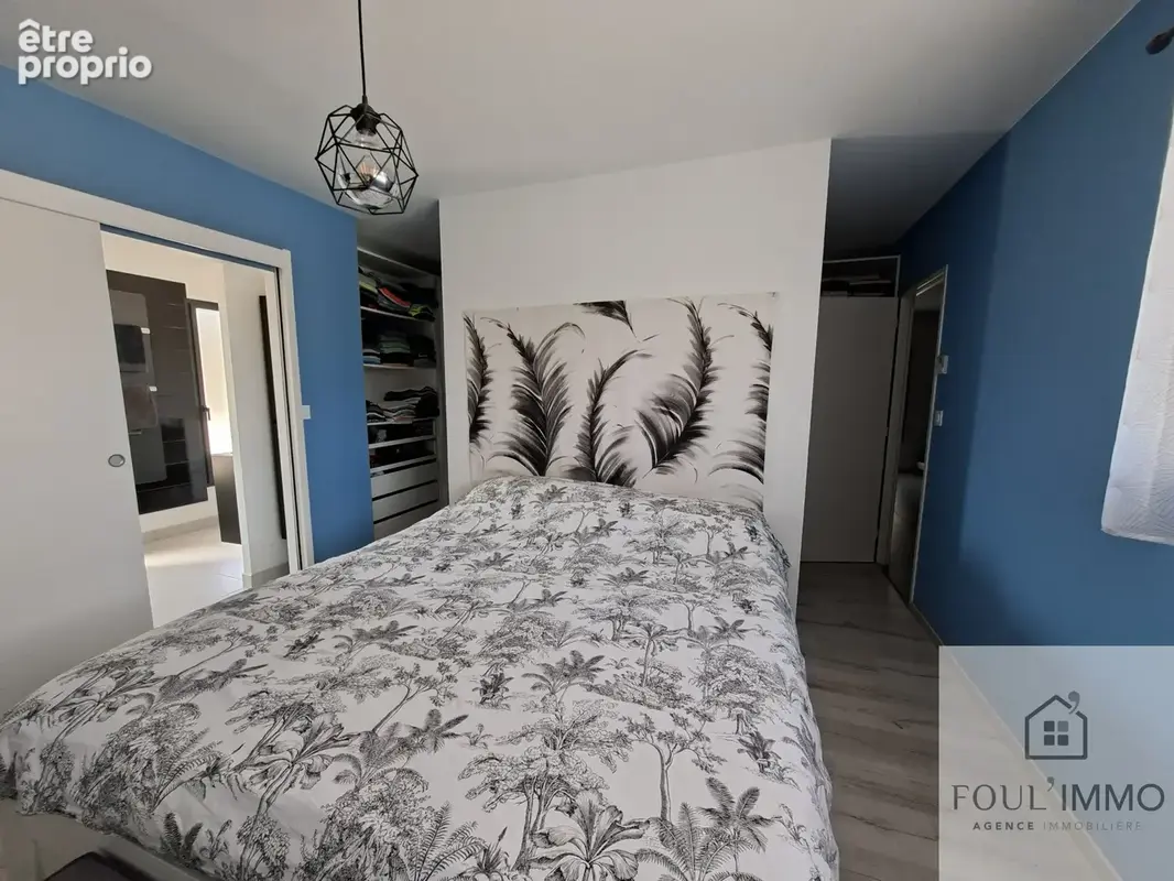 AGEN : Villa 195 m2 contemporaine avec vue dominante, piscine, espaces extérieurs aménagés - photo 9
