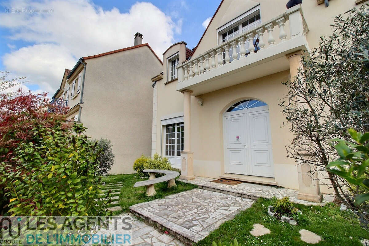 Maison à MONTESSON