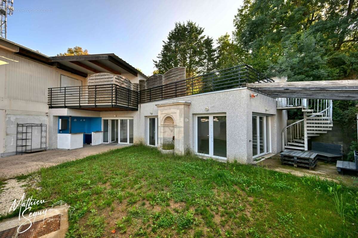 Ensemble Immobilier habitation / bureau - photo 7