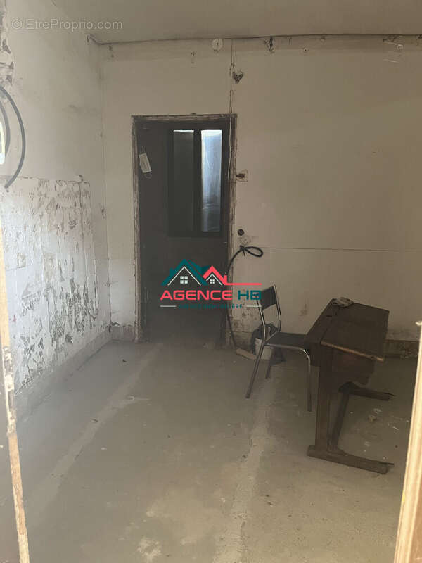 Appartement 42 m² à Meru  - photo 2