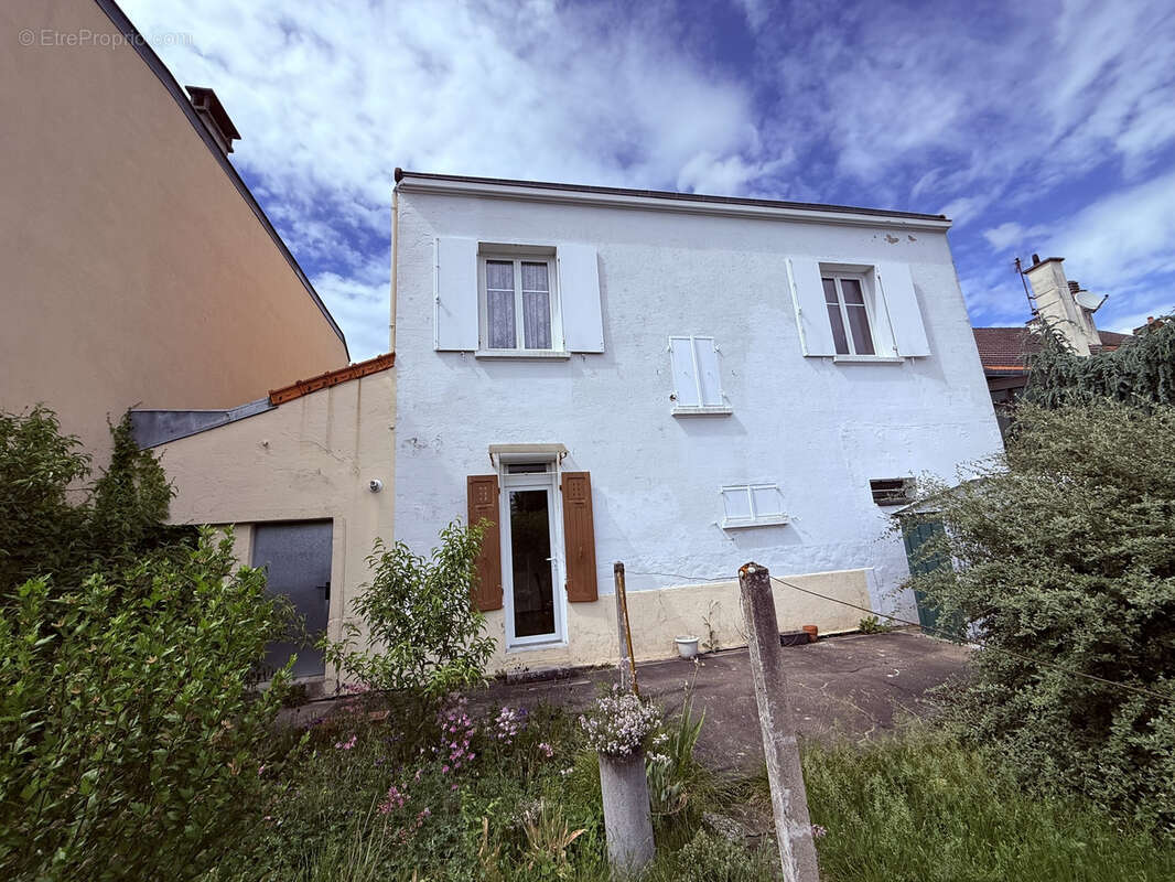 Maison à BELLERIVE-SUR-ALLIER