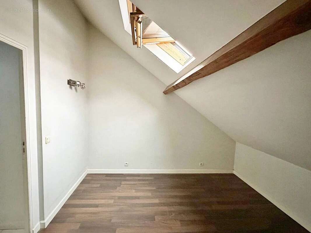 Appartement à SAINT-MAUR-DES-FOSSES