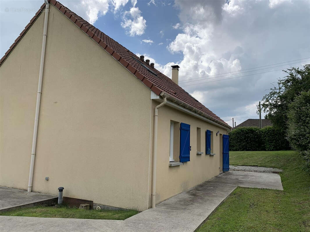 Maison à EXMES