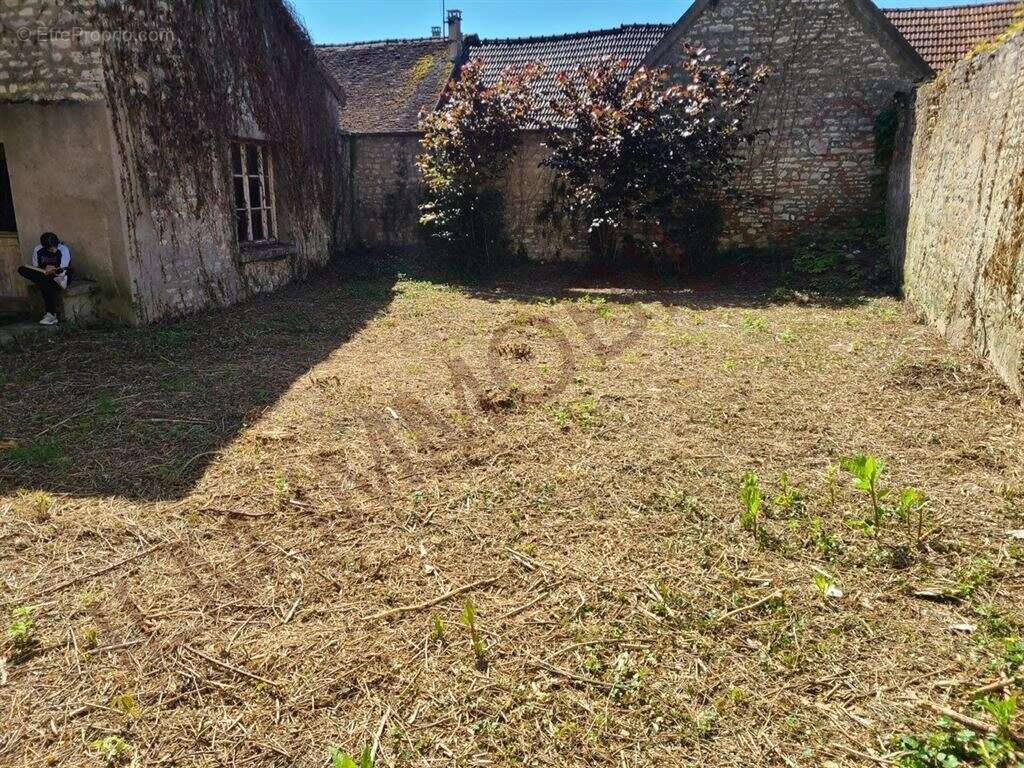 Maison à BAZARNES