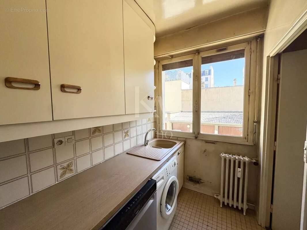 Appartement à NEUILLY-SUR-SEINE