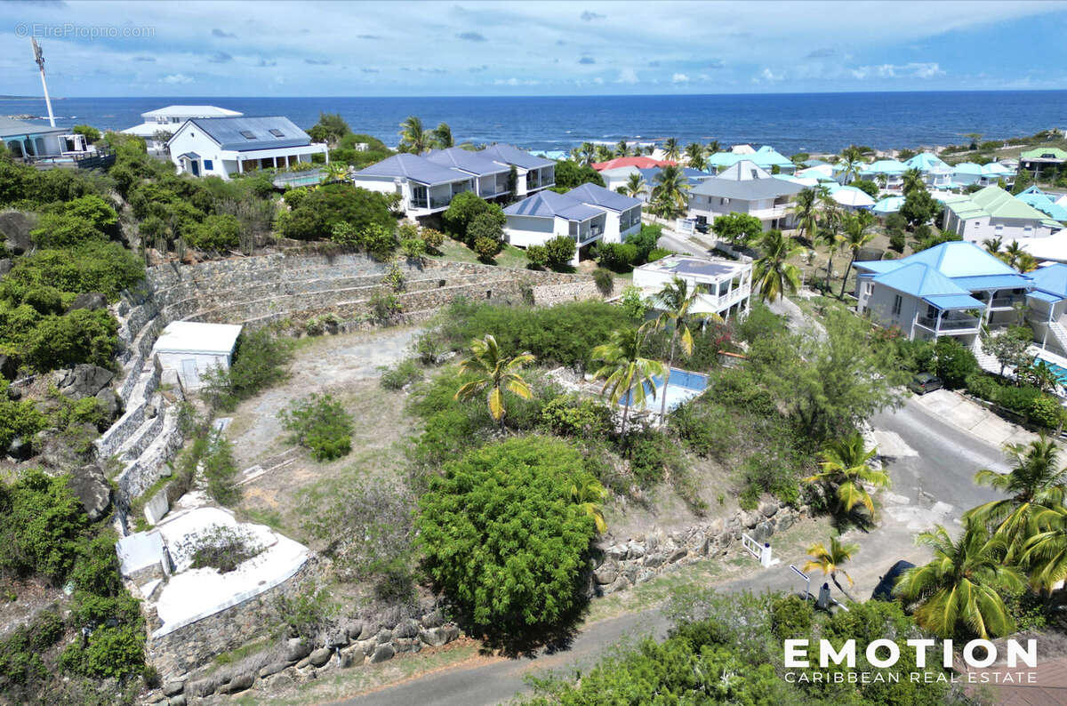 Terrain à SAINT-MARTIN