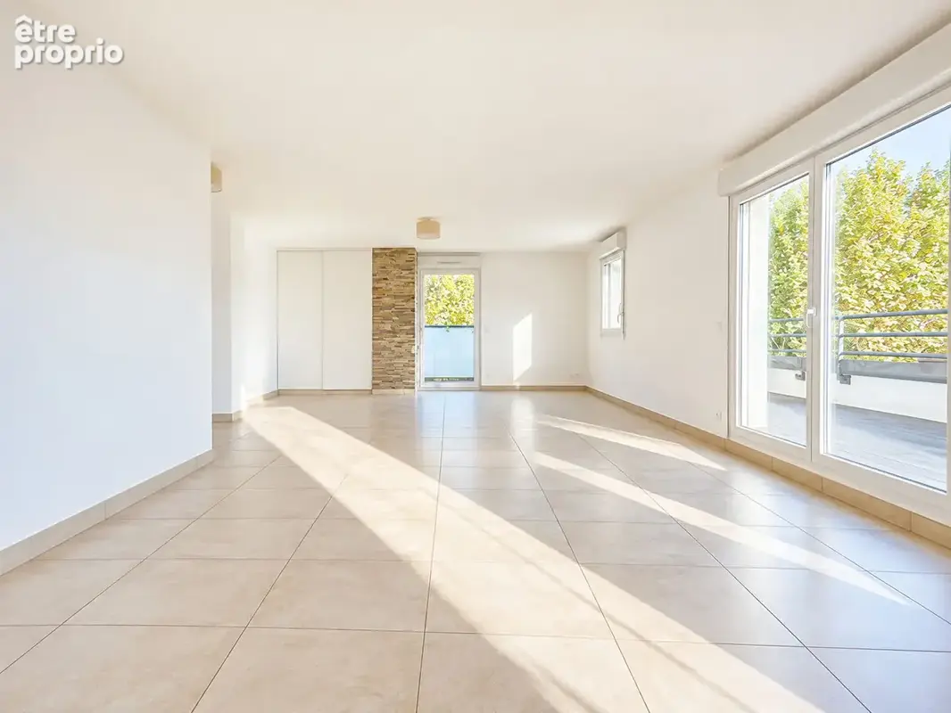 Appartement à LYON-9E