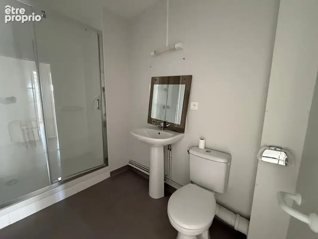 Clermont-Ferrand - Appartement 2 pièce de 50 m² avec parking - photo 5
