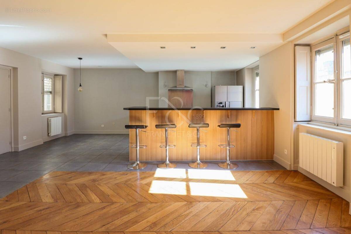 Appartement à LYON-2E