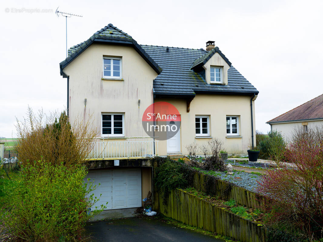 Maison à MILLENCOURT