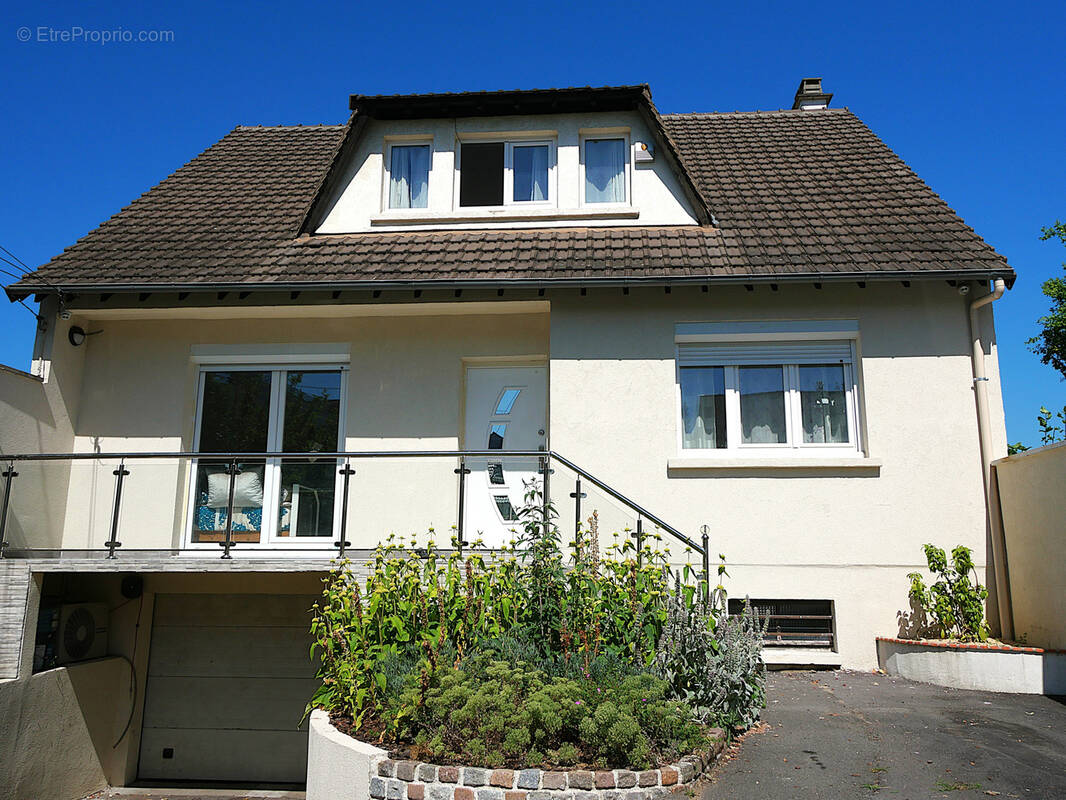 Maison à LE BLANC-MESNIL