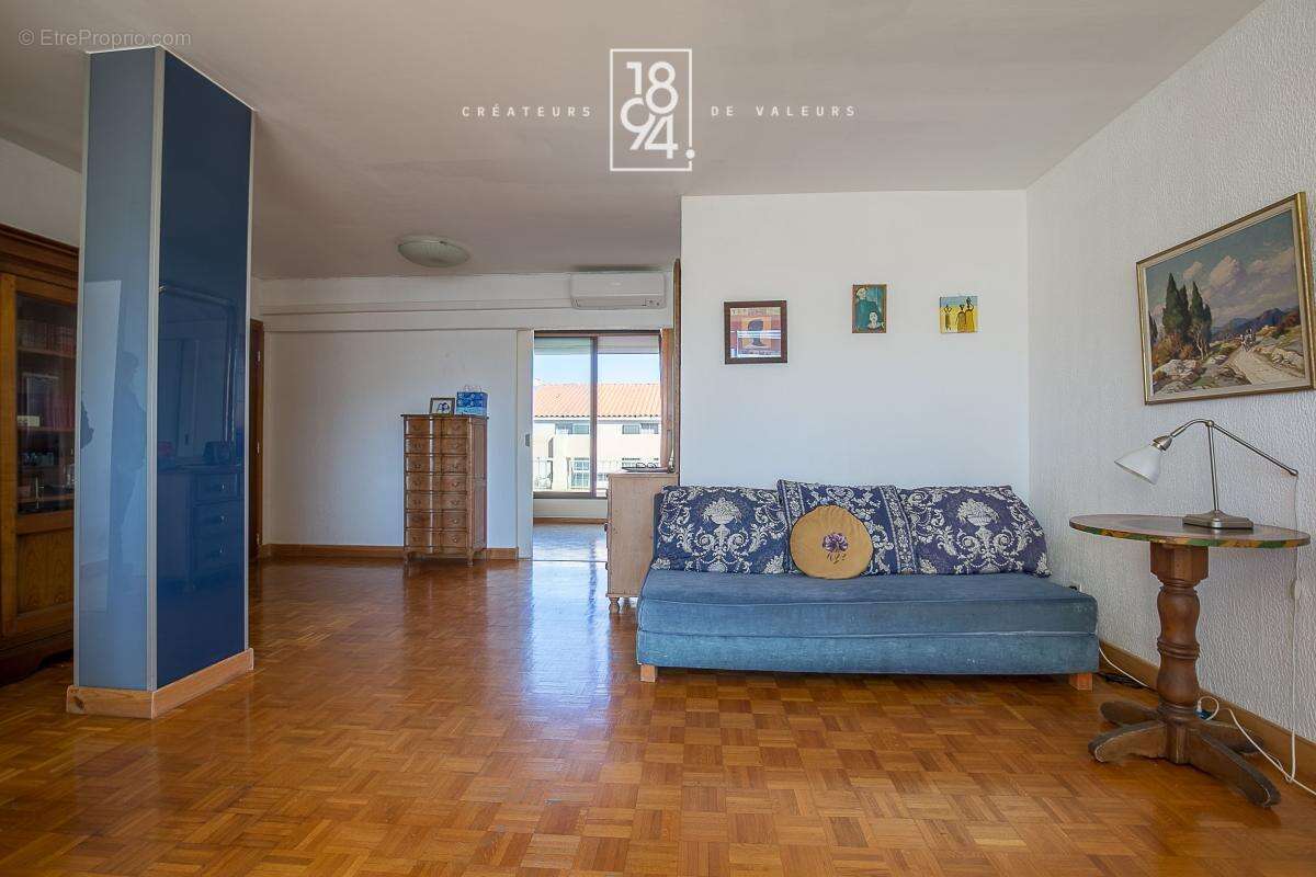 Appartement à MARSEILLE-7E