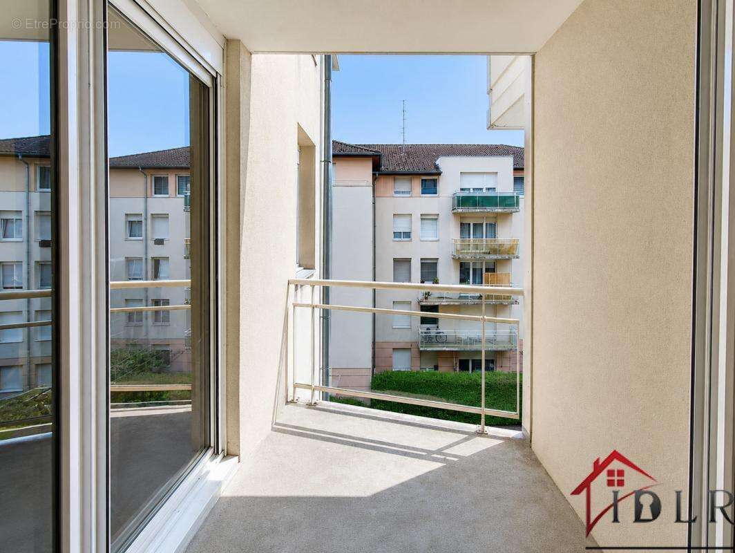 SCHILTIGHEIM   Appartement 3 pièces de 65 m2 avec balcon - photo 8