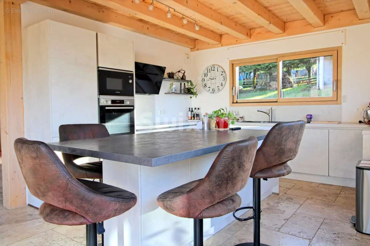 Maison à VIUZ-EN-SALLAZ