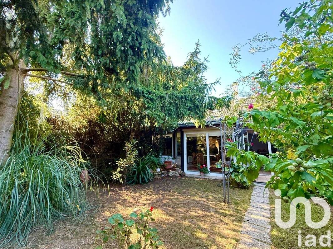 Photo 1 - Maison à SAVIGNY-LE-TEMPLE