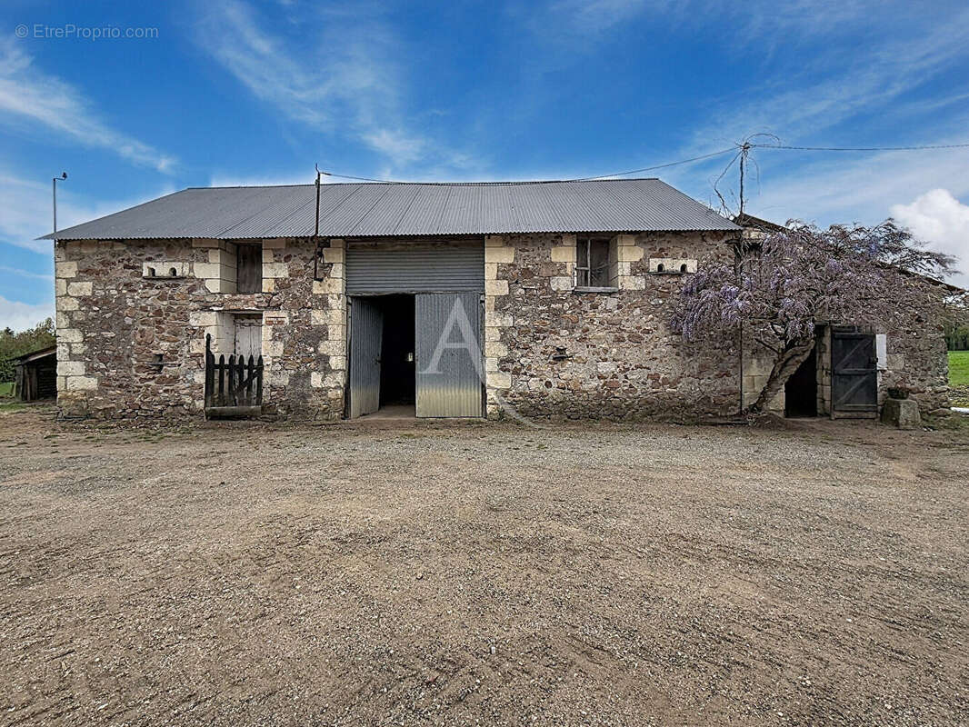 Maison à BLAISON-GOHIER