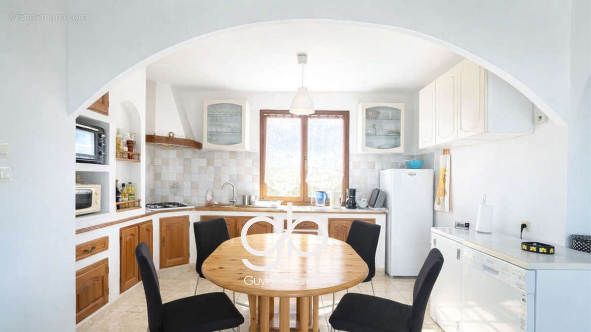 Appartement à CASTELNAU-LE-LEZ