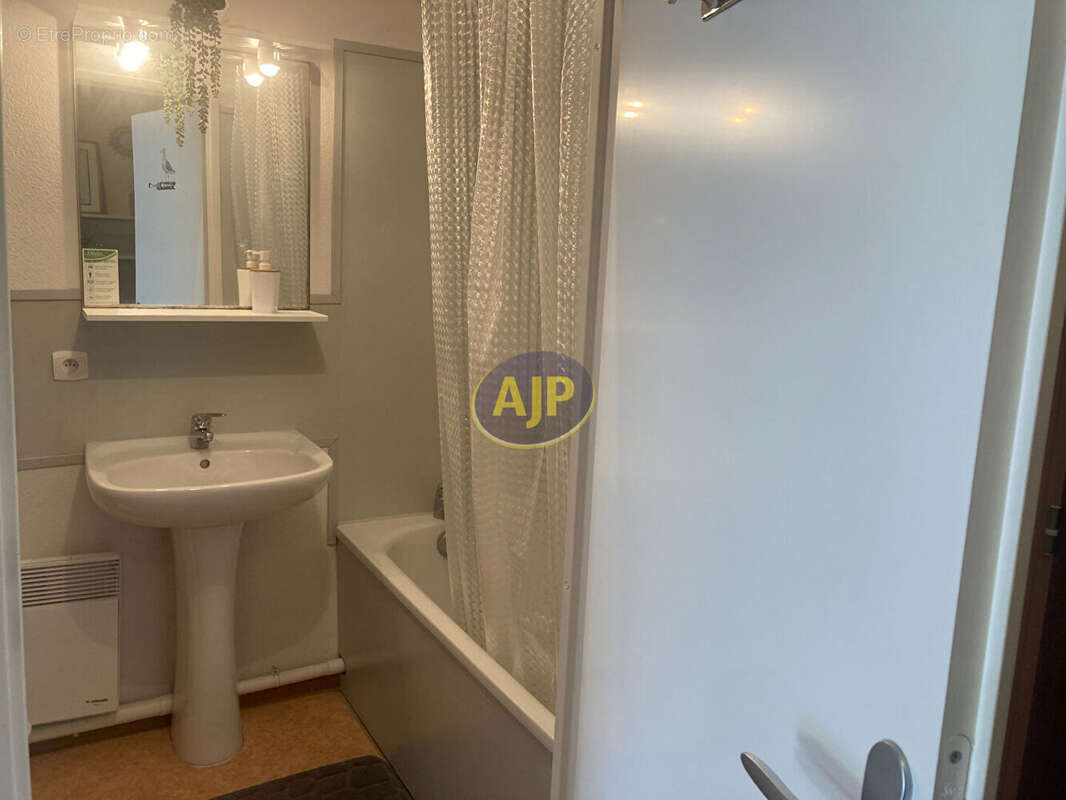 Appartement à LE VERDON-SUR-MER