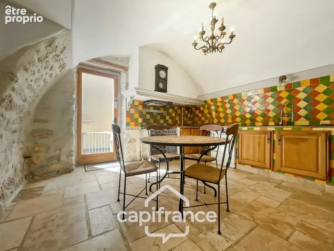 ne demeure de caractère au cœur de la Provence: 242 m2 de superficie habitable , une TERRASSE PANORAMIQUE. Distribution sur 3 ni - photo 13