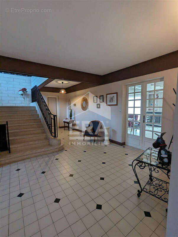 Maison à PORT-SAINTE-MARIE