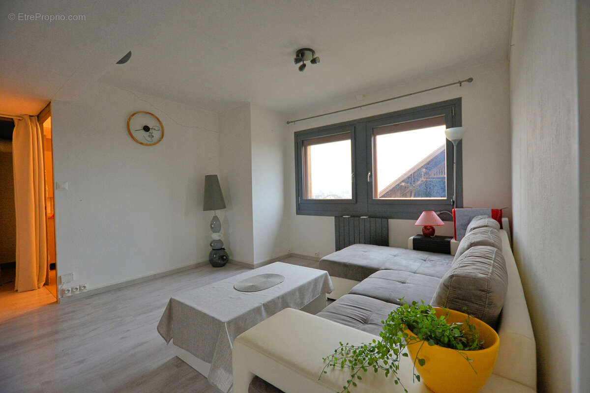 Appartement à CLUSES