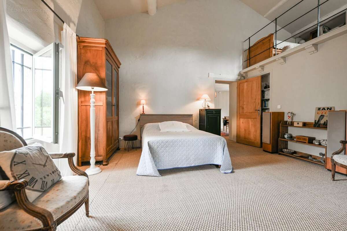 Maison à UZES