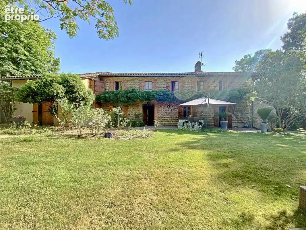 À seulement 6 minutes de Rieumes – Propriété de caractère de plus de 340 m² - photo 3