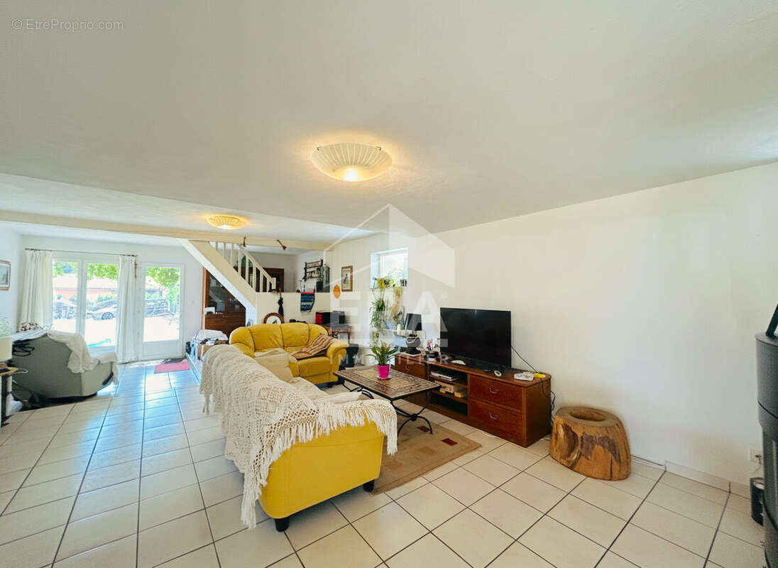 Maison 193m² à troncens - photo 2