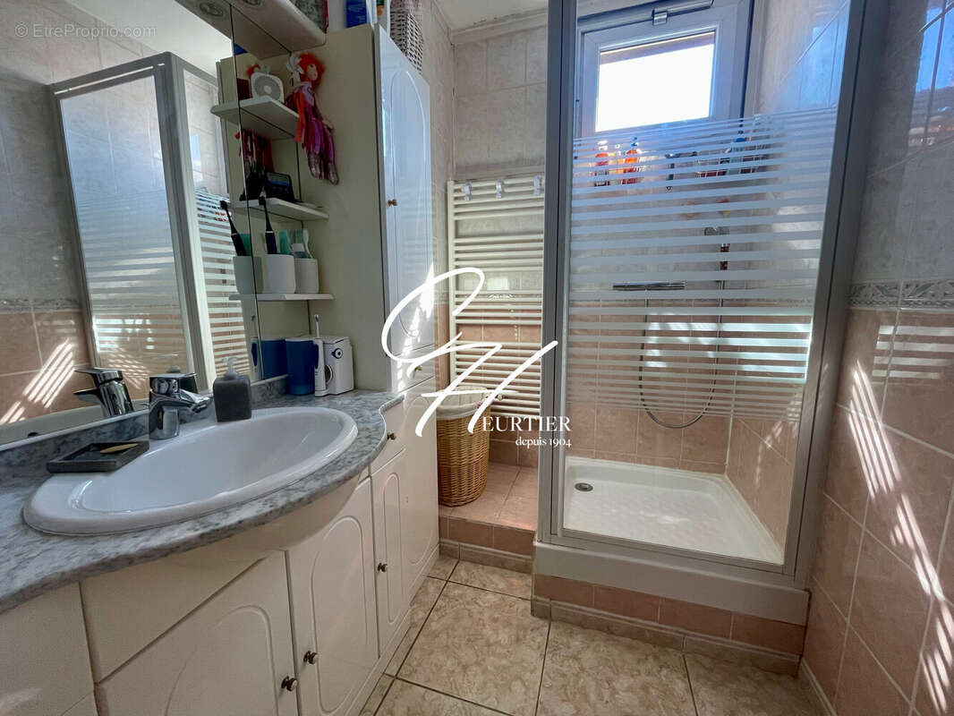 Appartement à ECHIROLLES