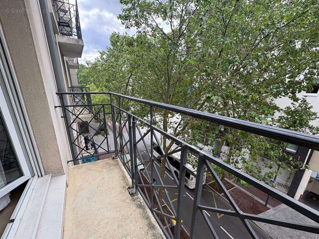 Appartement à ISSY-LES-MOULINEAUX