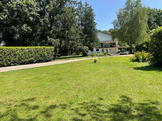 Maison à PONT-D&#039;AIN