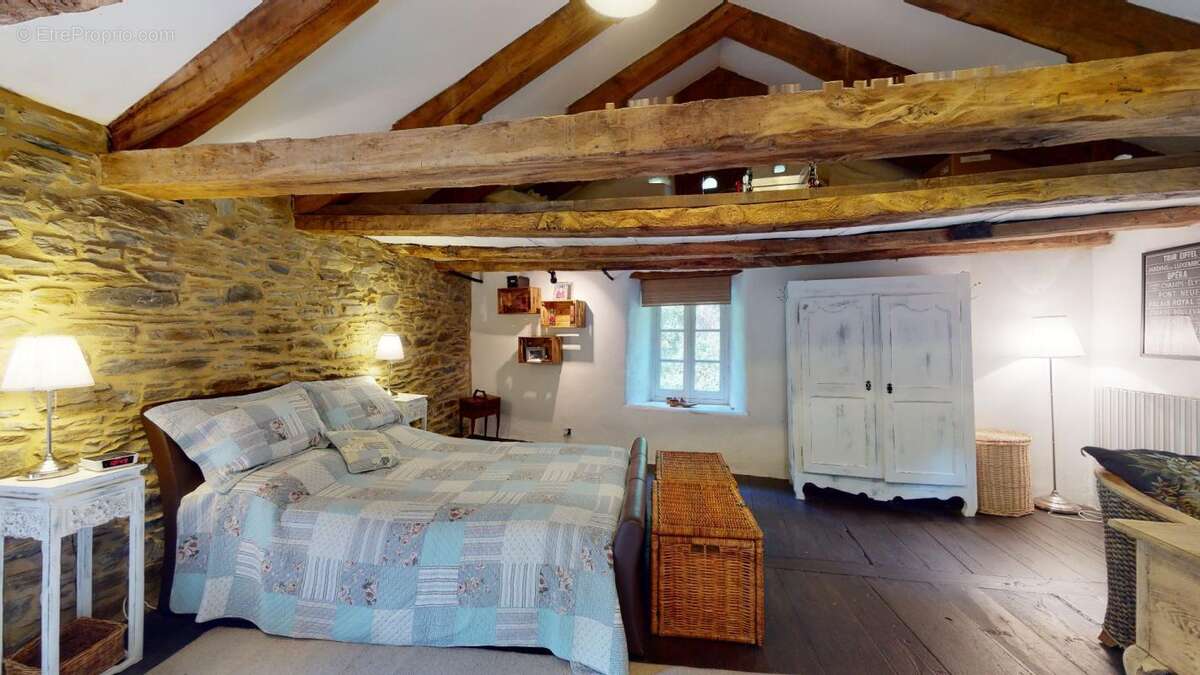 Maison à COUPIAC