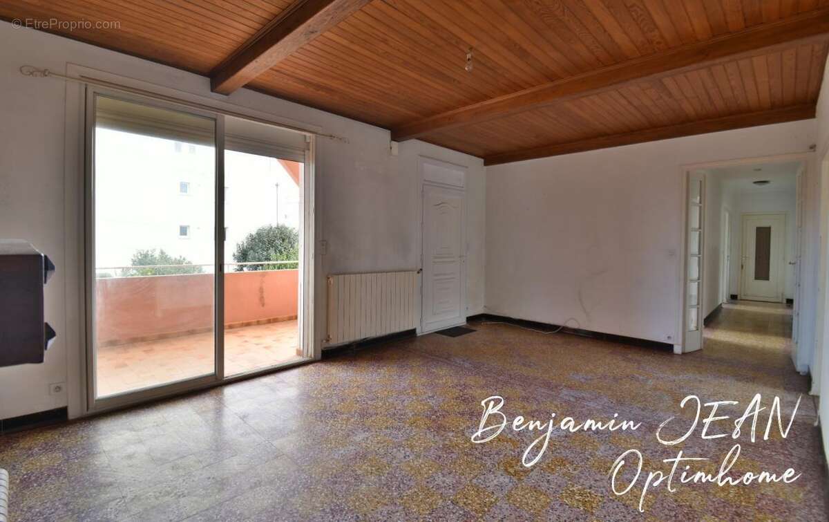 SÉRIGNAN – Ensemble immobilier rare en cœur de ville - photo 10