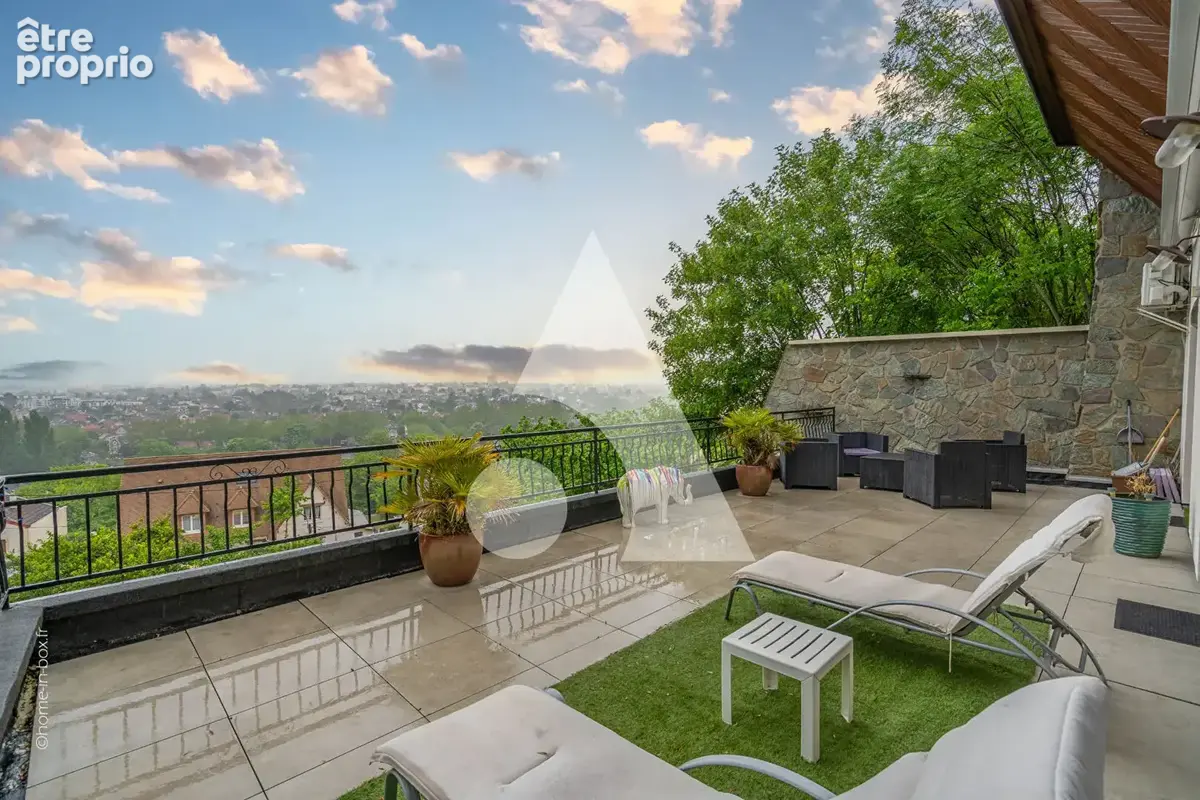 Coup de coeur, magnifique maison de 156 m2 avec vue Tour Eiffel - photo 2
