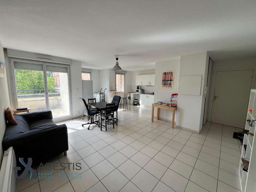   - Appartement à TOULOUSE