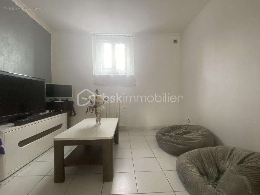 Appartement à CORBEIL-ESSONNES