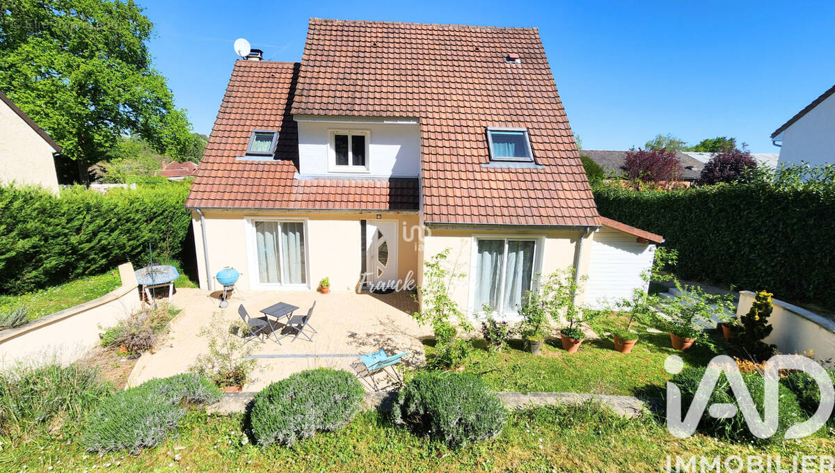 Photo 1 - Maison à SAINT-ARNOULT-EN-YVELINES