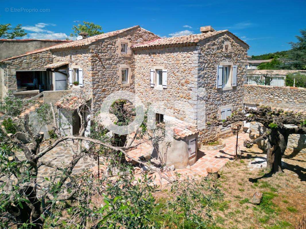 Maison à VALLON-PONT-D'ARC