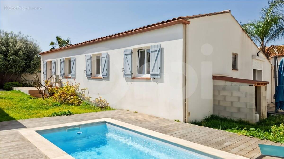 Maison à LA CRAU