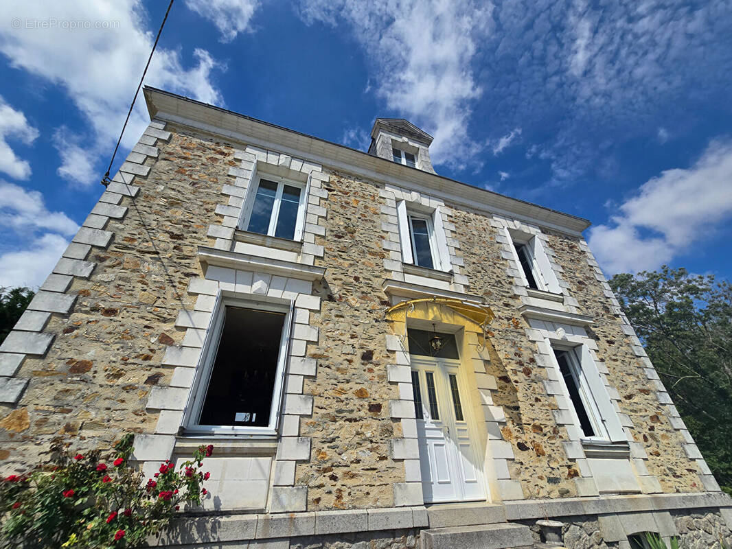 Maison à SAINT-AIGNAN-GRANDLIEU