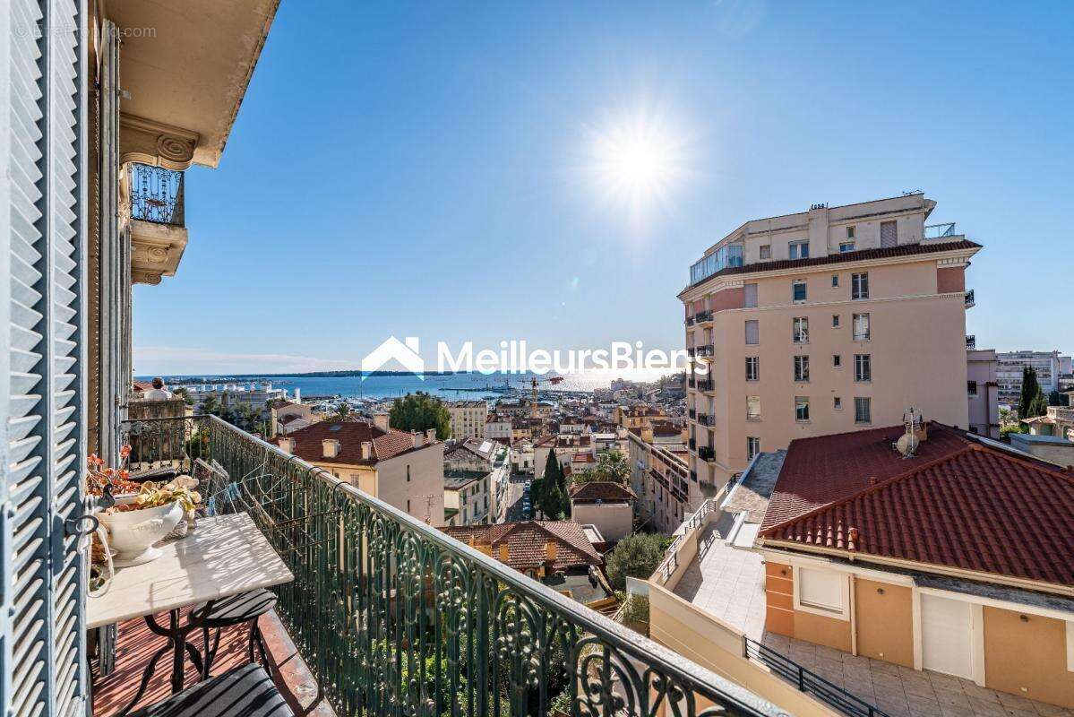 Appartement à CANNES