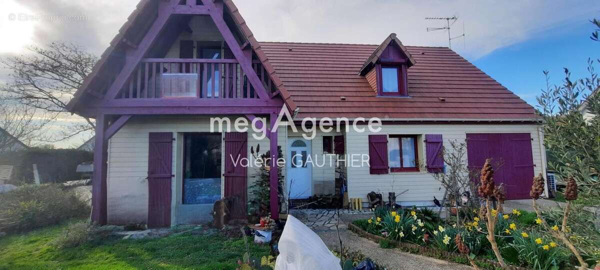 Maison à MESLAY