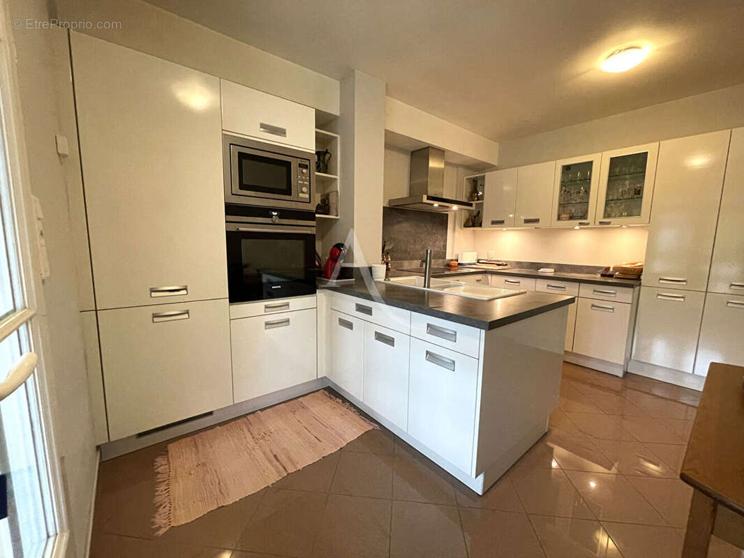 Maison à OZOIR-LA-FERRIERE