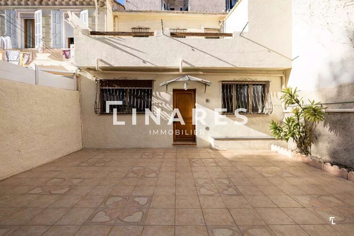 Maison à MARSEILLE-5E