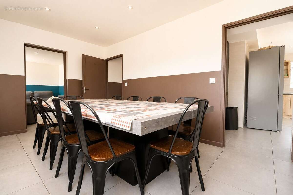 Maison à GENLIS