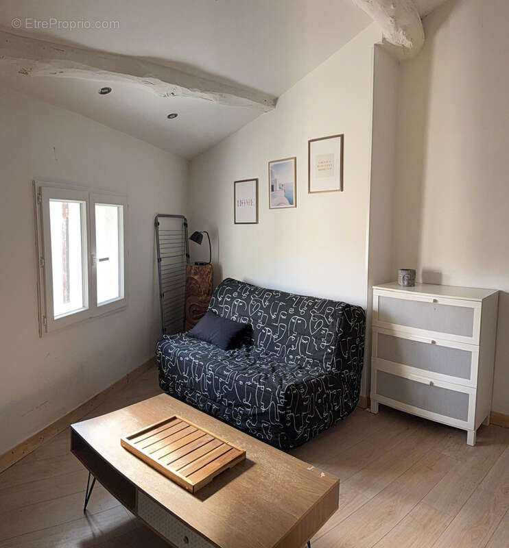 Appartement à ROQUEVAIRE