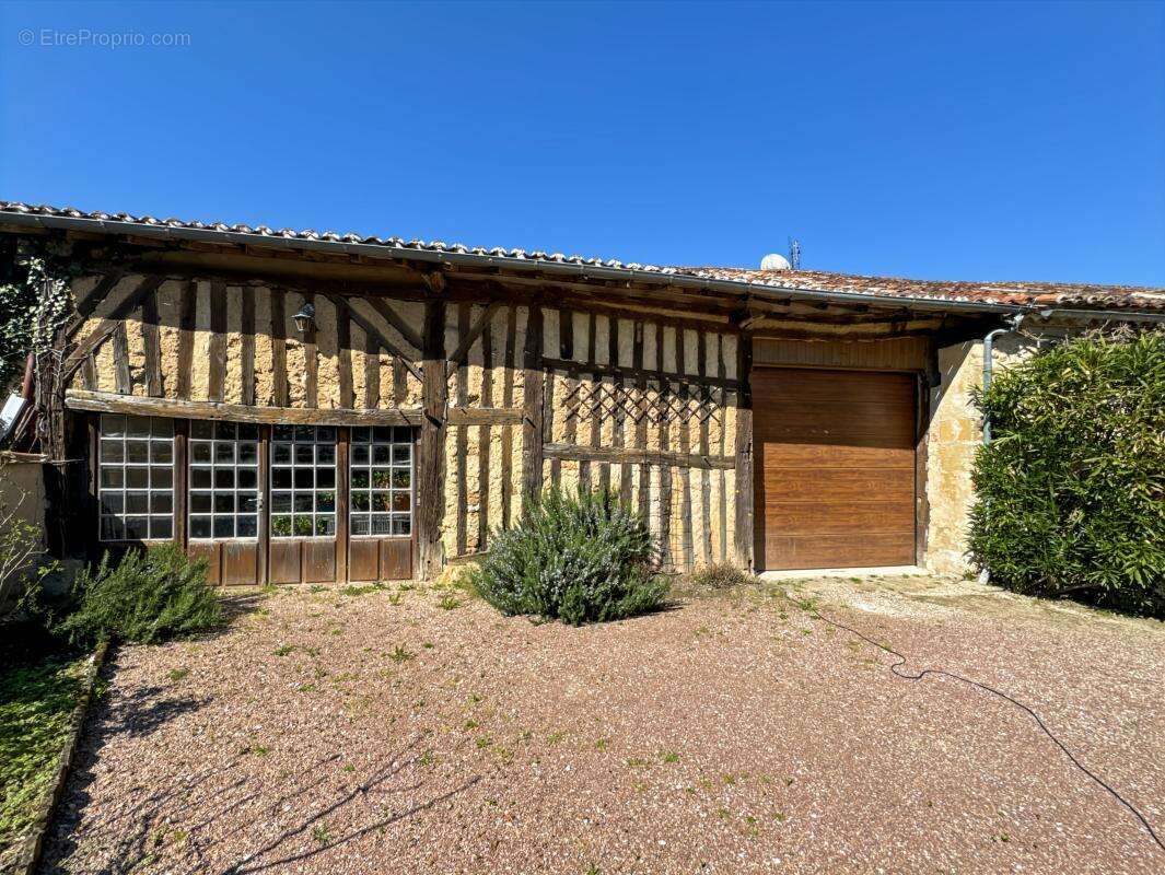 Maison à SAINT-JEAN-D'ATAUX