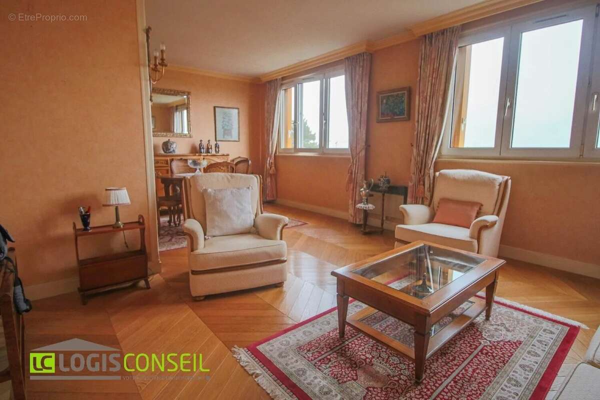 Appartement à CHATENAY-MALABRY