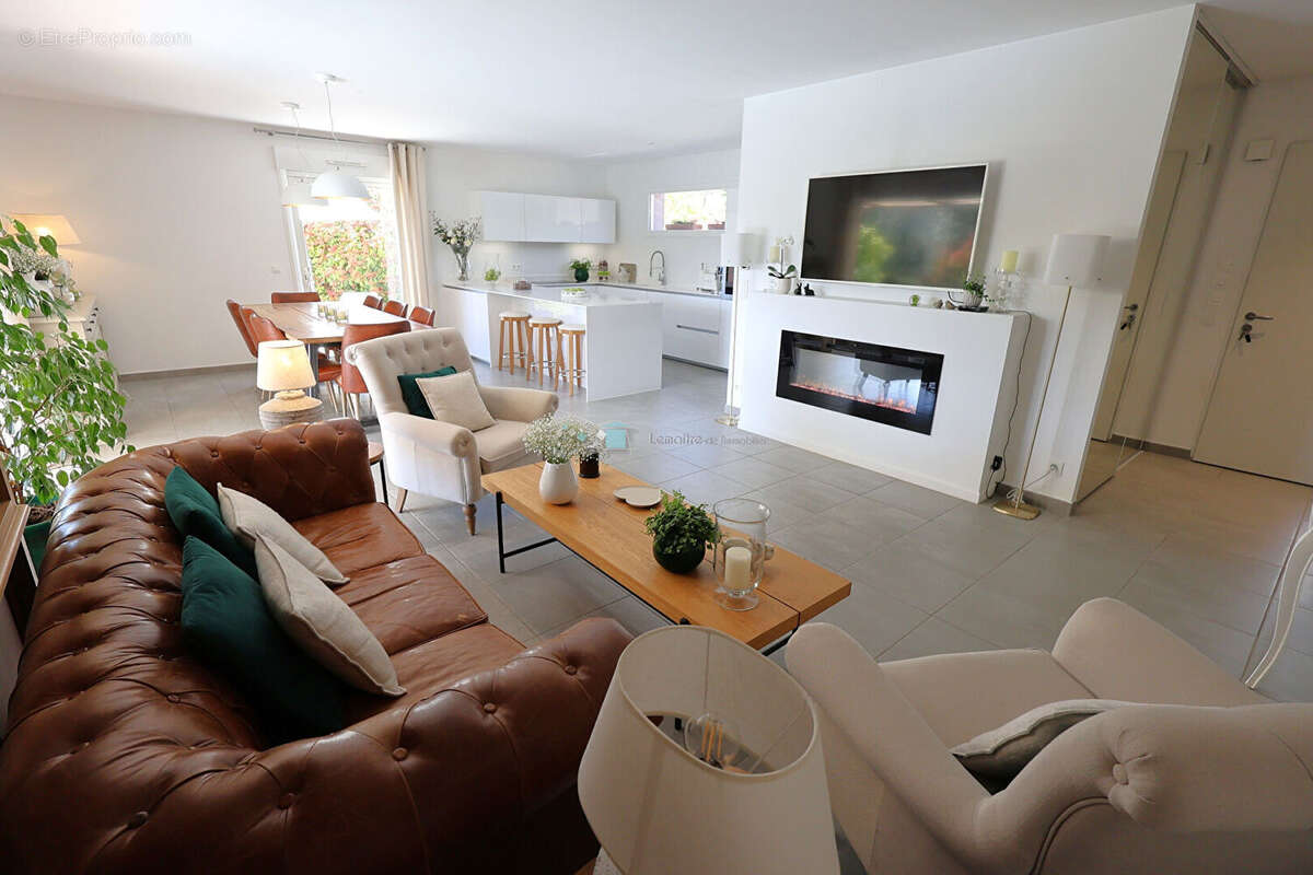 Maison à PEYMEINADE